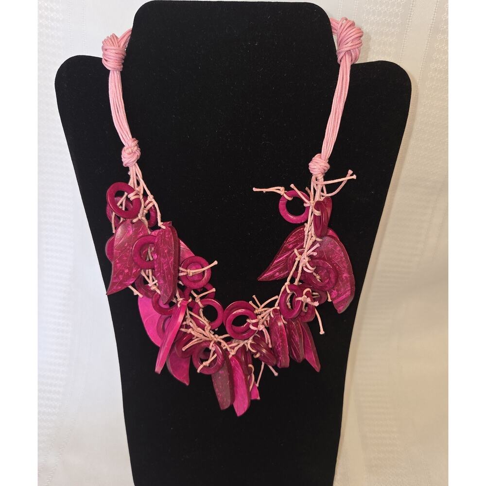 Fuchsia Pink Leaves Statement Necklace Carved Wood Or Plastic Hawaiian 20" BOHO